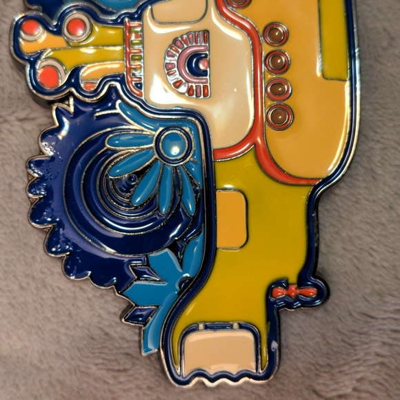 The Beatles Yellow Submarine Belt Buckle 2009 - Picture 4 of 5